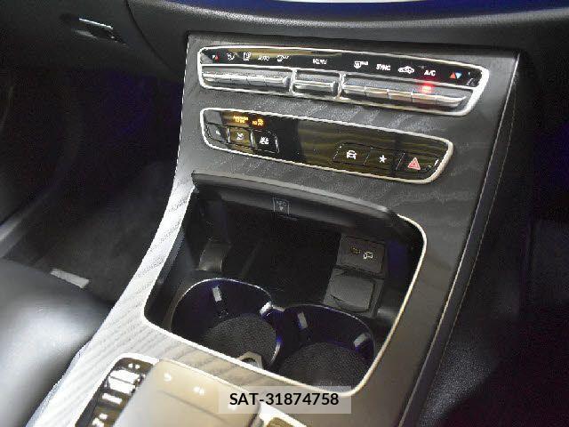 Mercedes Benz E-CLASS 2020-09 1292396-11