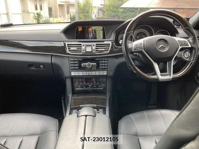 Mercedes Benz E-CLASS 2013-08 1292389-21