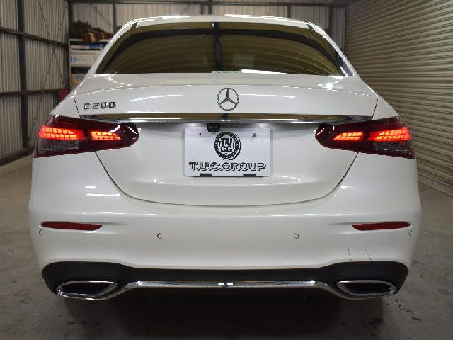Mercedes Benz E-CLASS 2020-12 1546742-28