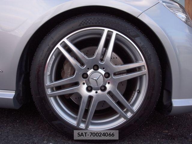 Mercedes Benz E-CLASS 2009-07 1871608-16