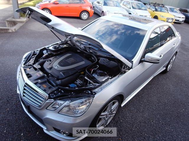 Mercedes Benz E-CLASS 2009-07 1871608-22
