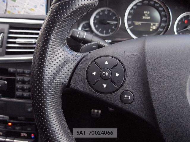 Mercedes Benz E-CLASS 2009-07 1871608-25