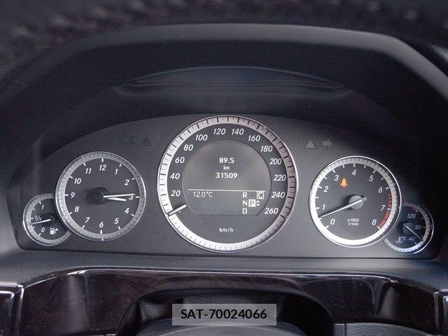 Mercedes Benz E-CLASS 2009-07 1871608-6