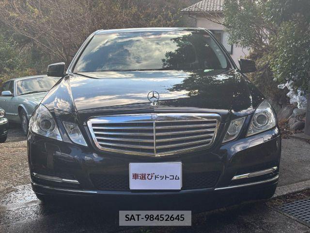 Mercedes Benz E-CLASS 2012-02 2002558-4