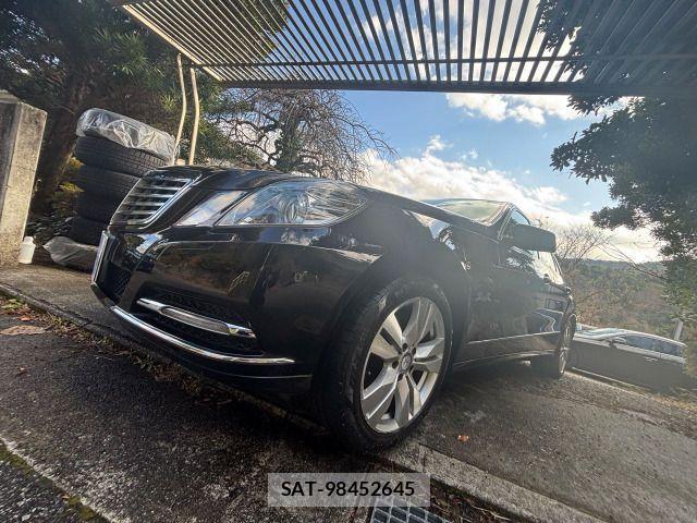 Mercedes Benz E-CLASS 2012-02 2002558-6