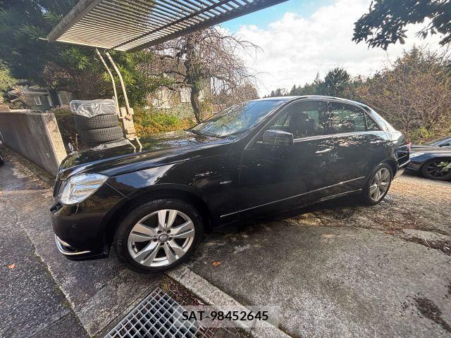Mercedes Benz E-CLASS 2012-02 2002558-8