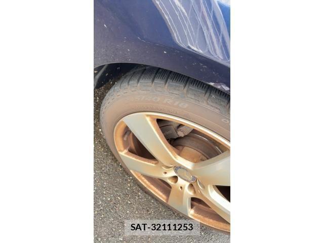 Mercedes Benz E-CLASS 2012-02 2100063-23