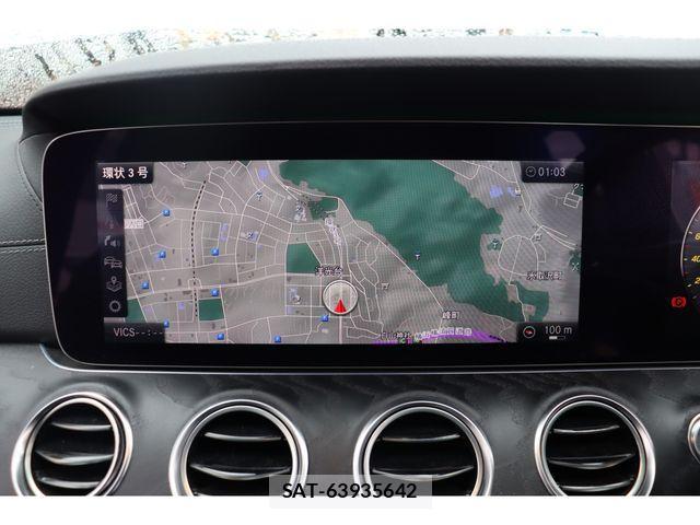 Mercedes Benz E-CLASS 2018-01 2100056-8