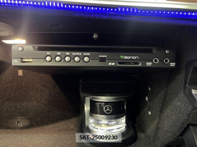 Mercedes Benz E-CLASS 2017-03 2318418-16
