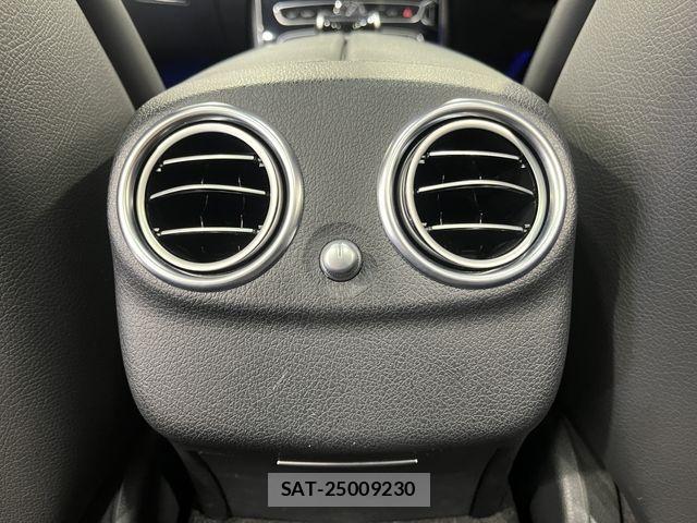 Mercedes Benz E-CLASS 2017-03 2318418-18