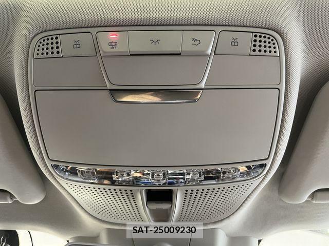 Mercedes Benz E-CLASS 2017-03 2318418-28