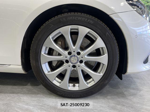 Mercedes Benz E-CLASS 2017-03 2318418-2