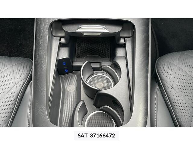 Mercedes Benz E-CLASS 2024-12 2829890-13