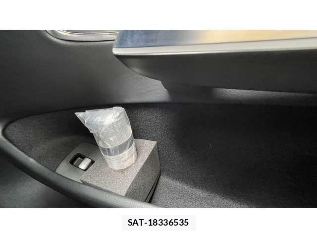 Mercedes Benz E-CLASS 2024-10 2829883-12