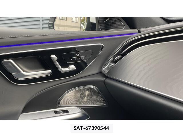 Mercedes Benz E-CLASS 2024-12 2829886-17