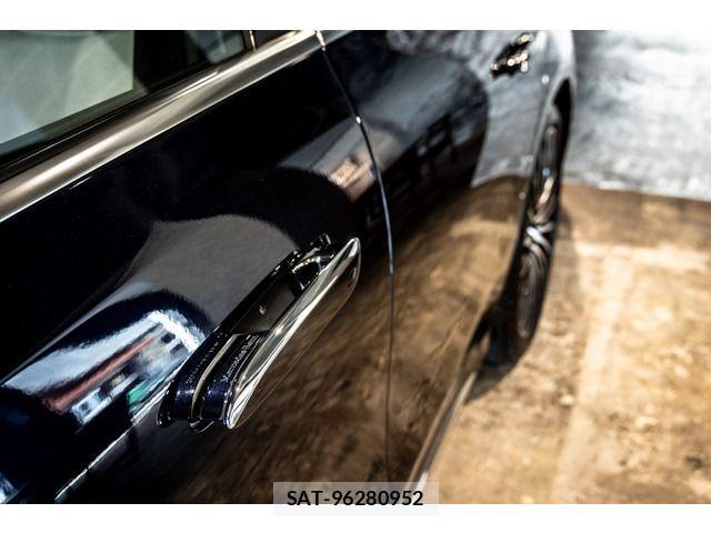 Mercedes Benz E-CLASS 2024-12 3771911-17