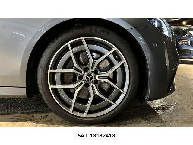 Mercedes Benz E-CLASS 2023-02 4140012-9