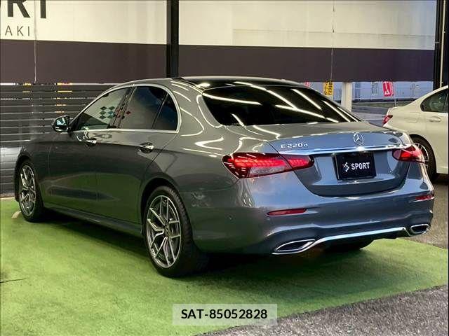 Mercedes Benz E-CLASS 2021-01 4422090-16