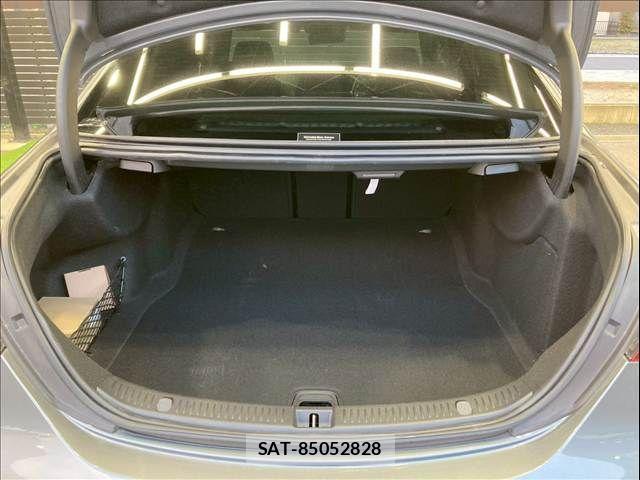 Mercedes Benz E-CLASS 2021-01 4422090-17