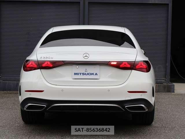 Mercedes Benz E-CLASS 2024-11 4596283-4