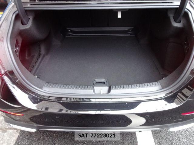 Mercedes Benz E-CLASS 2024-08 5871785-10