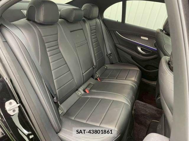 Mercedes Benz E-CLASS 2021-04 6012779-9