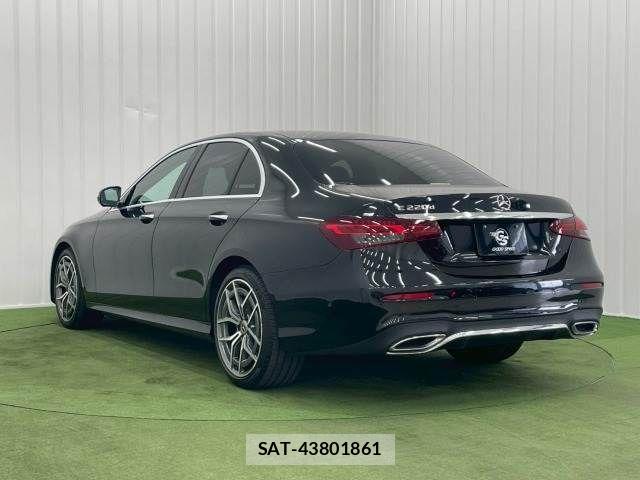 Mercedes Benz E-CLASS 2021-04 6012779-16