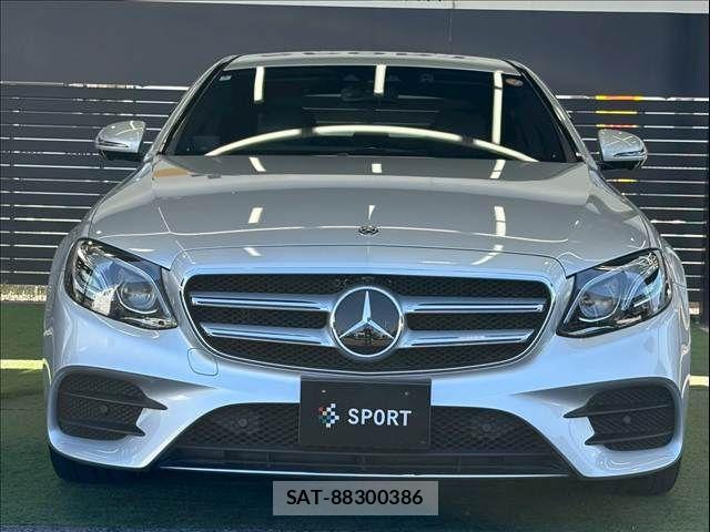 Mercedes Benz E-CLASS 2018-02 6012799-12