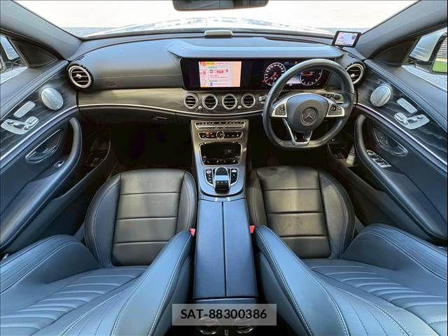 Mercedes Benz E-CLASS 2018-02 6012799-2