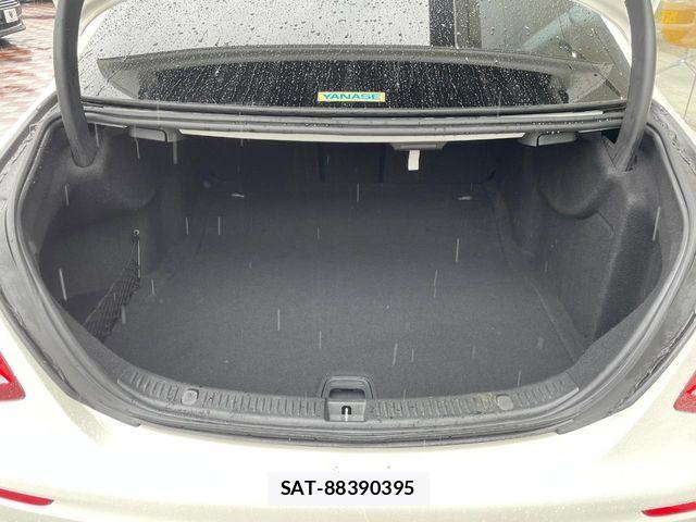Mercedes Benz E-CLASS 2018-06 6672451-9