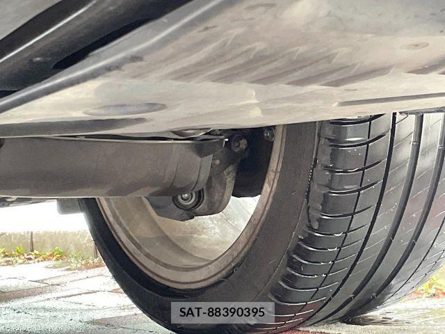 Mercedes Benz E-CLASS 2018-06 6672451-18
