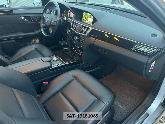 Mercedes Benz E-CLASS 2009-05 6672455-12