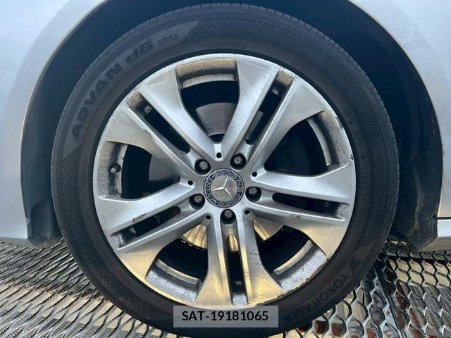 Mercedes Benz E-CLASS 2009-05 6672455-21