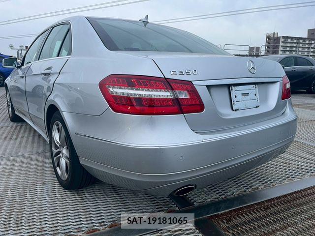 Mercedes Benz E-CLASS 2009-05 6672455-2