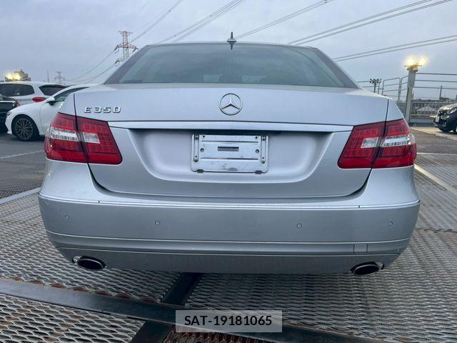Mercedes Benz E-CLASS 2009-05 6672455-6