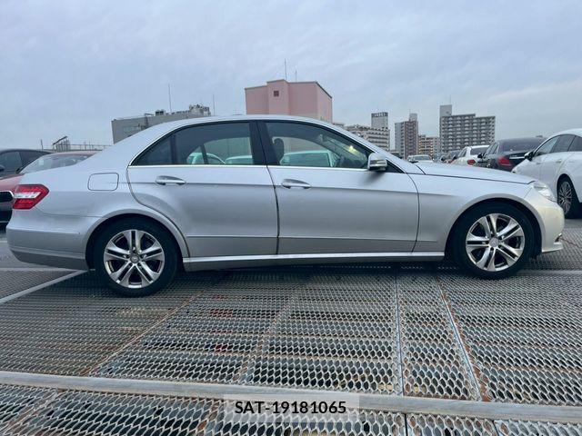 Mercedes Benz E-CLASS 2009-05 6672455-8