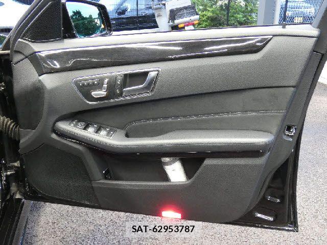 Mercedes Benz E-CLASS 2015-06 6716621-23