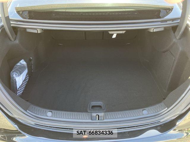 Mercedes Benz E-CLASS 2019-12 6716619-9