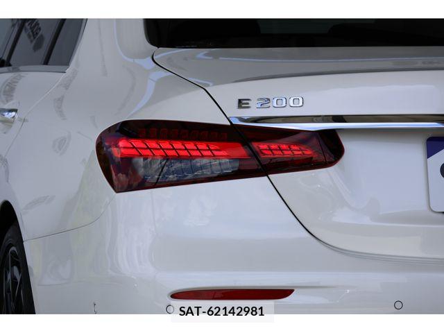 Mercedes Benz E-CLASS 2021-12 6752358-6