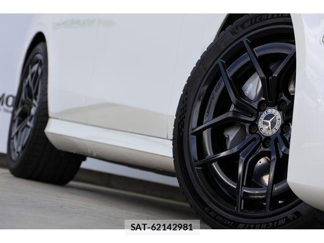 Mercedes Benz E-CLASS 2021-12 6752358-8