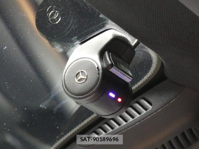 Mercedes Benz E-CLASS 2018-01 6815887-16