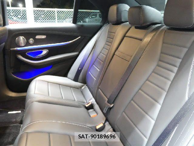Mercedes Benz E-CLASS 2018-01 6815887-3