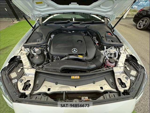 Mercedes Benz E-CLASS 2021-12 6815889-11