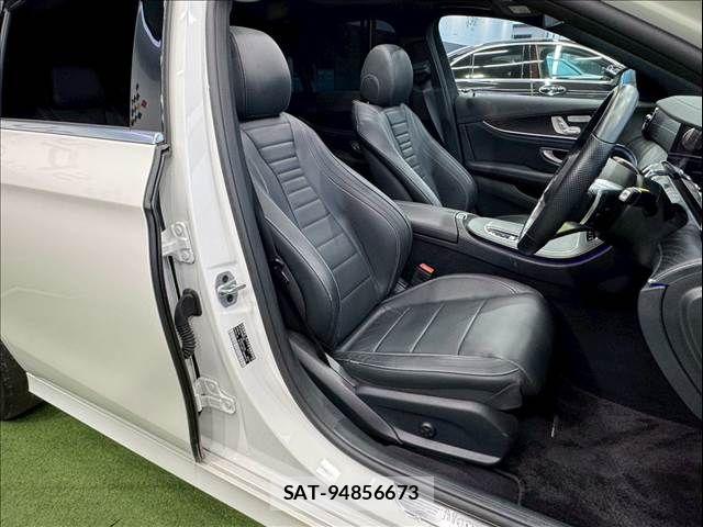 Mercedes Benz E-CLASS 2021-12 6815889-6