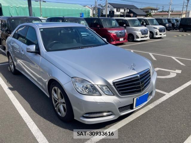Mercedes Benz E-CLASS 2012-01 6908303-0