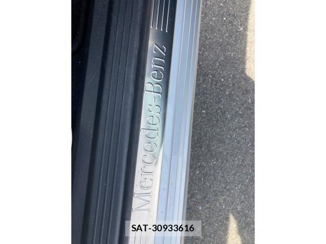 Mercedes Benz E-CLASS 2012-01 6908303-15