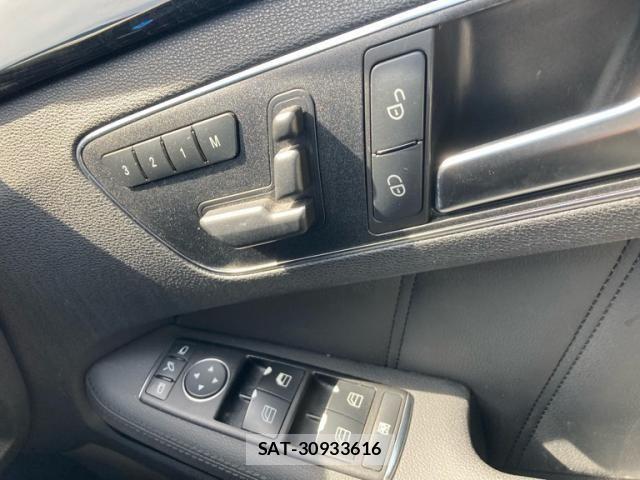 Mercedes Benz E-CLASS 2012-01 6908303-16