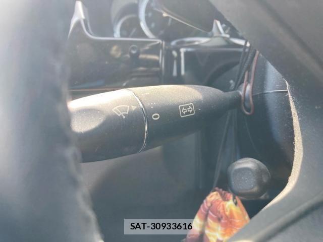 Mercedes Benz E-CLASS 2012-01 6908303-20