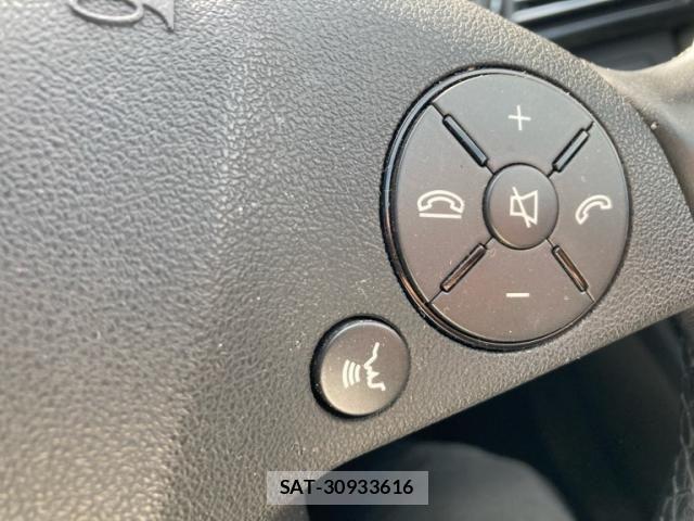 Mercedes Benz E-CLASS 2012-01 6908303-23