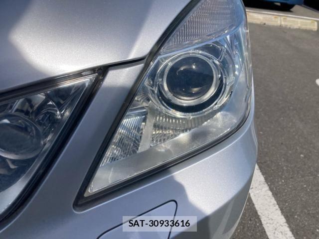 Mercedes Benz E-CLASS 2012-01 6908303-3